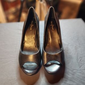 Cole Haan 3.50 inch Wedge Peep Toe shoes. Size 9.5 black leather